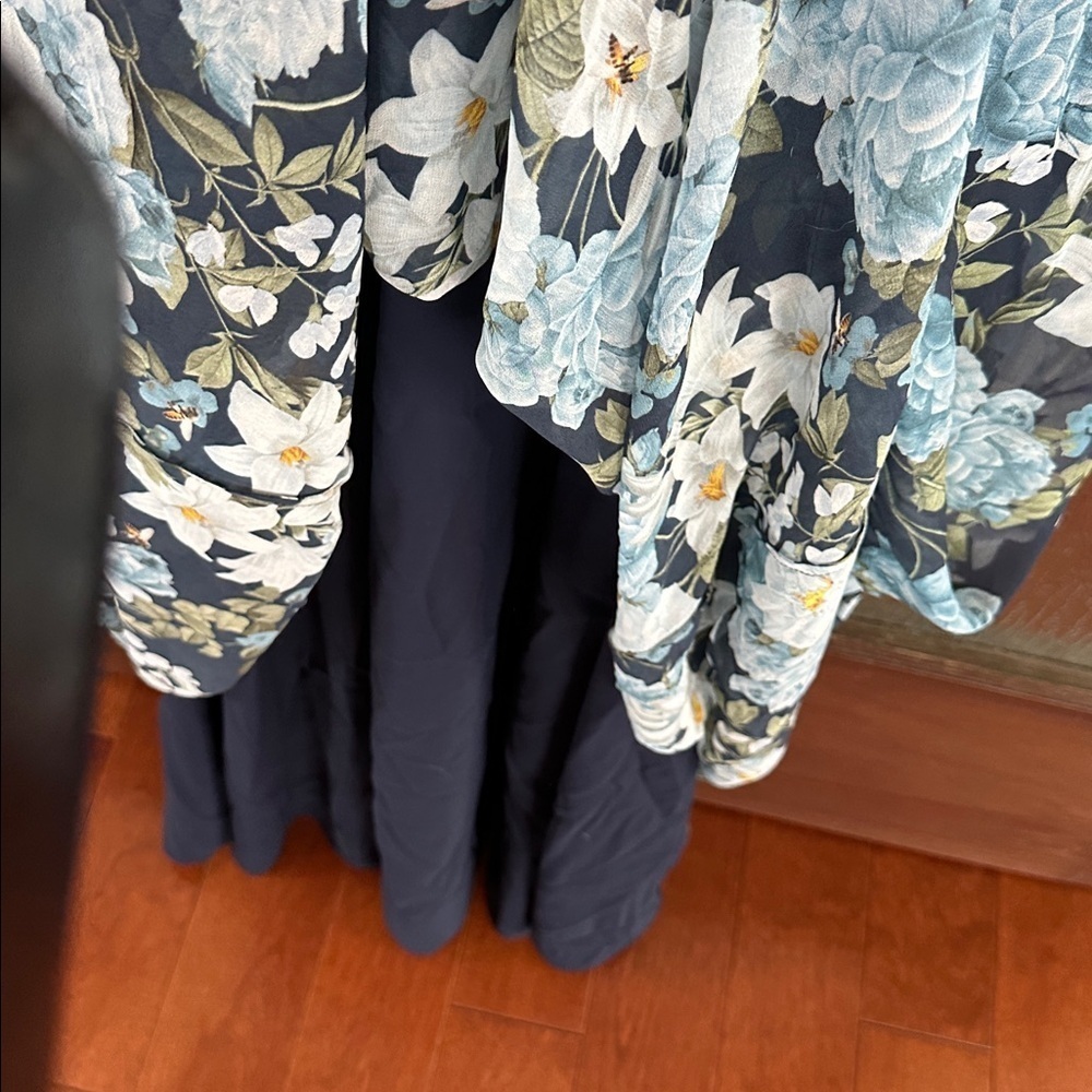 Sachin + Babi romantic blue floral off the shoulder dress size 2. - Picture 10 of 13